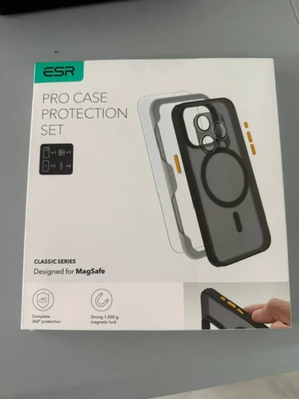 ESR PRO CASE PROTECTION SET IPHONE 15 PRO
